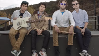 Vampire-Weekend-001